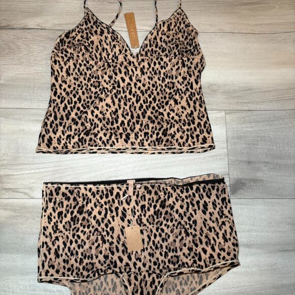 SOLD🚫 - Picture 3 of 3